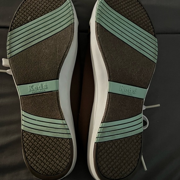 Keds slide on tennis shoes - Picture 4 of 4